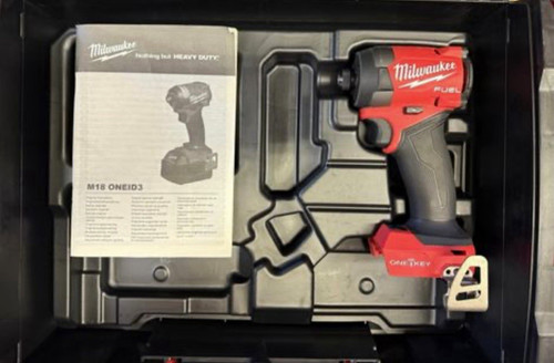 Milwaukee m18 oneid3 - milwaukee,